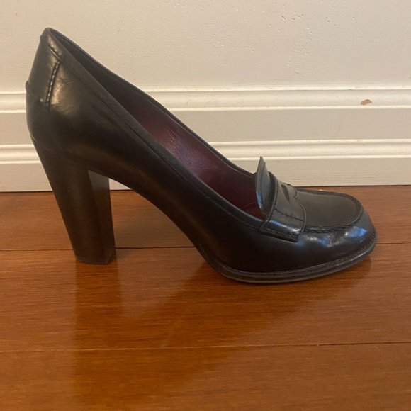 Prada Oxford Heels - Picture 2 of 4